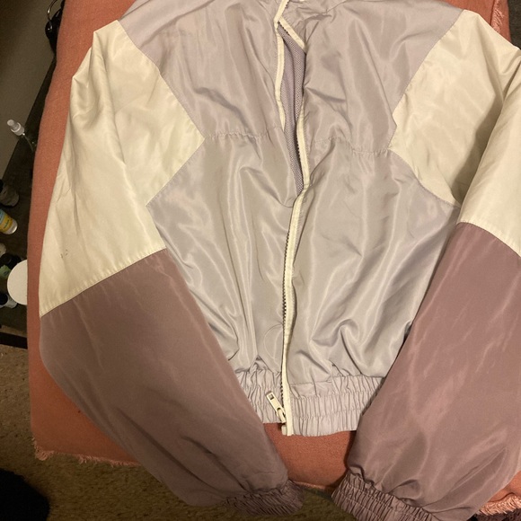 Woman’s jacket size medium - Picture 2 of 2
